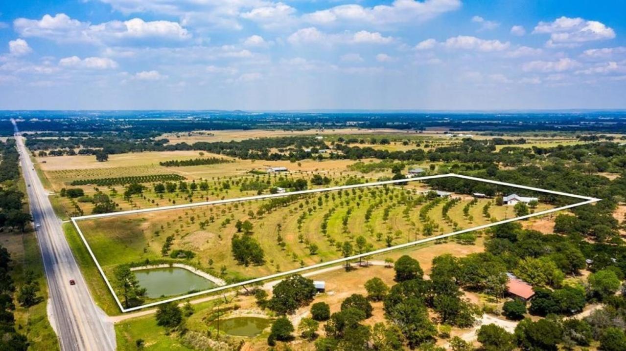 Pecan Farm Haus เฟรเดอริกส์เบิร์ก ภายนอก รูปภาพ